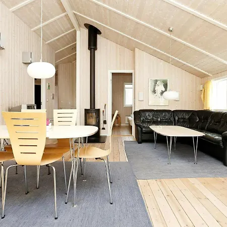 Three-bedroom Holiday In 3 別荘