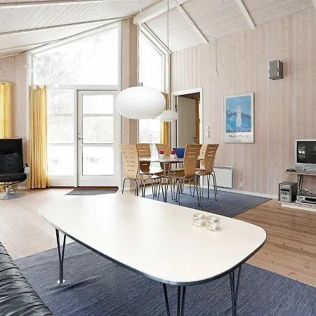 Three-bedroom Holiday In 3 *